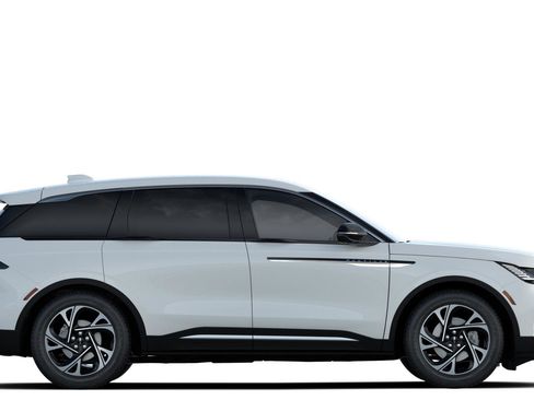 New 2026 Lincoln Nautilus Premier image 5