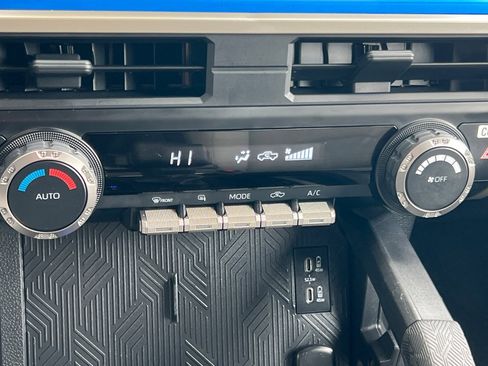 Certified 2025 Toyota Tacoma TRD Off-Road image 19