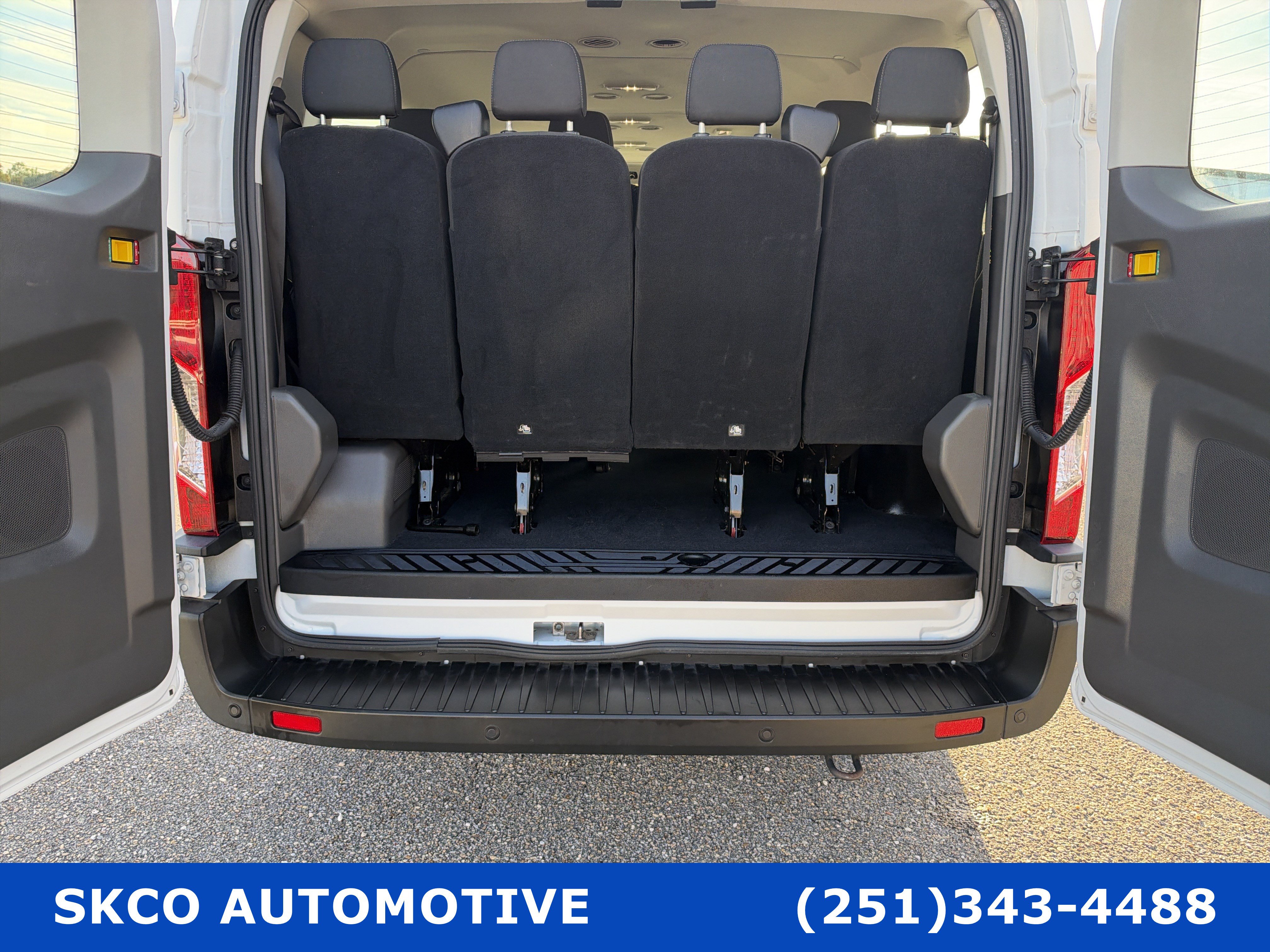 Used 2023 Ford Transit 350 XL RWD image 21