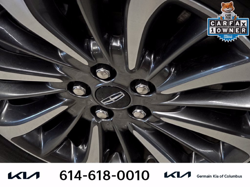 Used 2023 Lincoln Nautilus Reserve AWD/4WD image 12