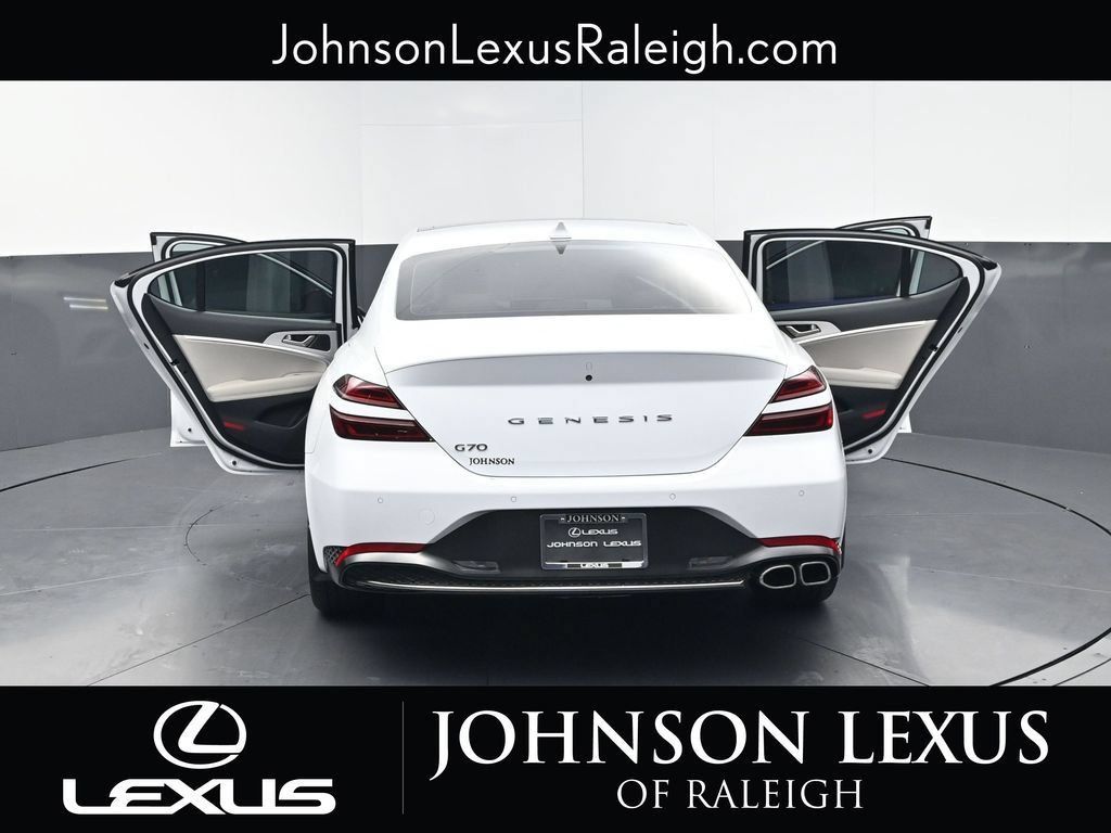Used 2023 Genesis G70 2.0T w/ Sport Prestige Package RWD image 36
