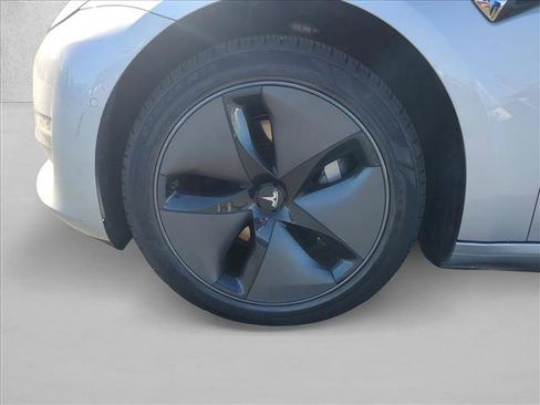 Used 2018 Tesla Model 3 Long Range image 25