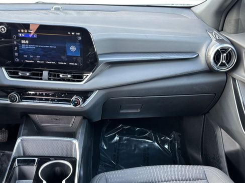 Used 2025 Chevrolet Equinox LT image 35