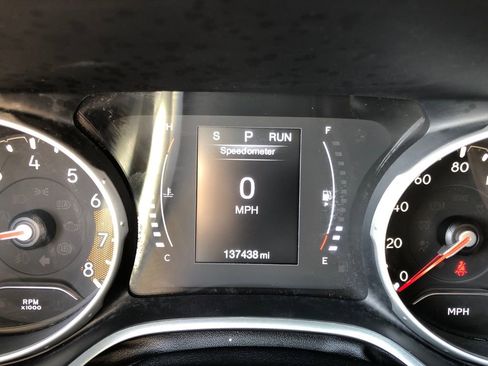 Used 2018 Jeep Compass Latitude AWD/4WD image 32
