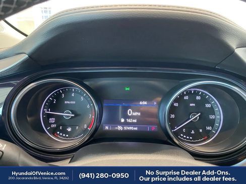Used 2022 Buick Encore GX Essence w/ Experience Buick Package FWD image 28