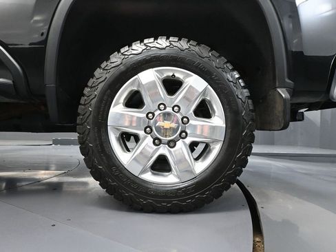 Used 2021 Chevrolet Silverado 2500 LTZ image 16