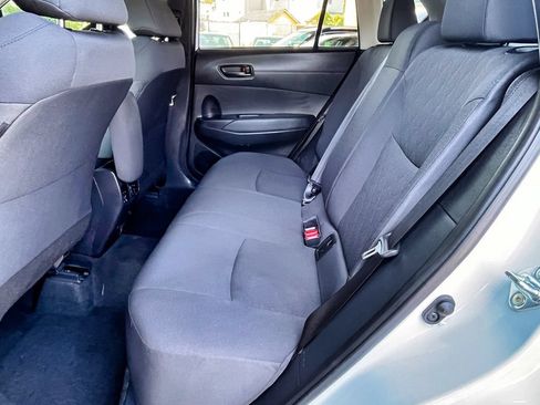 Used 2023 Toyota Corolla Cross LE AWD/4WD image 44