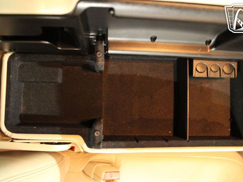 Used 2003 Lincoln Town Car Executive image 35