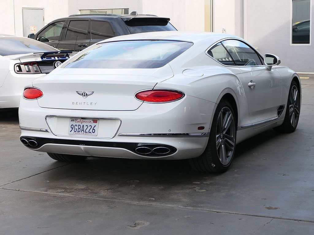 Used 2023 Bentley Continental GT Mulliner AWD/4WD image 2