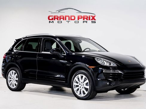 Used 2013 Porsche Cayenne Diesel AWD/4WD image 1