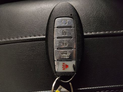 Used 2020 Nissan Rogue SV AWD/4WD image 32