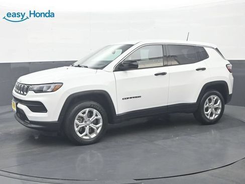 Used 2024 Jeep Compass Sport AWD/4WD image 4