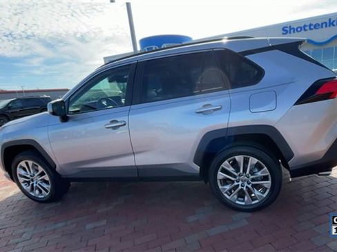 Used 2023 Toyota RAV4 Limited image 7