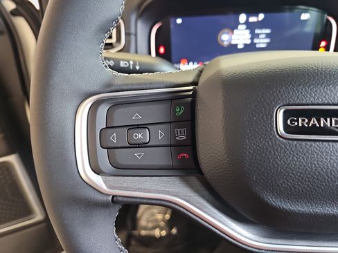 New 2026 Jeep Grand Wagoneer 4WD image 18