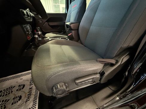 Used 2024 Jeep Wrangler Unlimited Rubicon w/ Convenience Group image 20