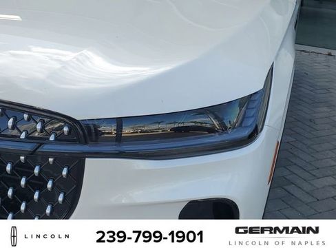 New 2026 Lincoln Nautilus Premier AWD/4WD image 14