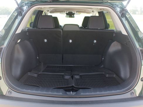 Used 2026 Toyota Corolla Cross LE FWD image 16