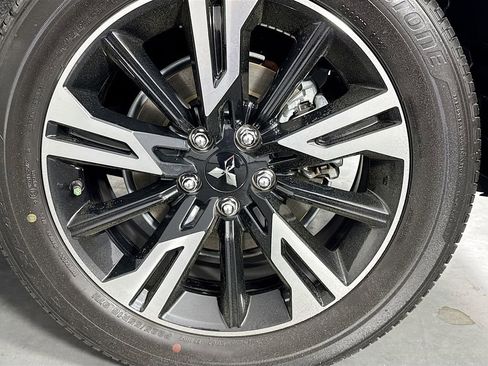 Used 2024 Mitsubishi Eclipse Cross SE image 31