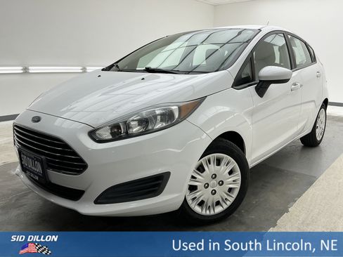 Used 2015 Ford Fiesta S image 1