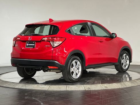 Used 2018 Honda HR-V LX image 10
