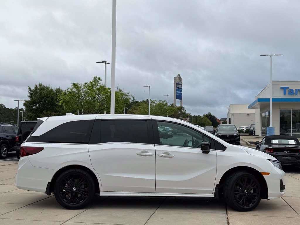 Used 2025 Honda Odyssey Sport-L image 5