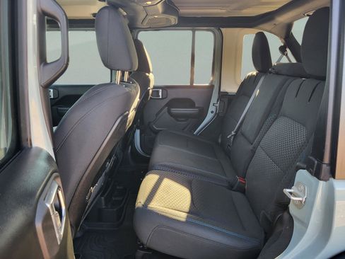 Used 2024 Jeep Wrangler Unlimited Rubicon 4xe w/ Technology Group image 23