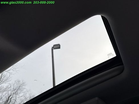 Used 2018 Toyota Highlander Limited image 12