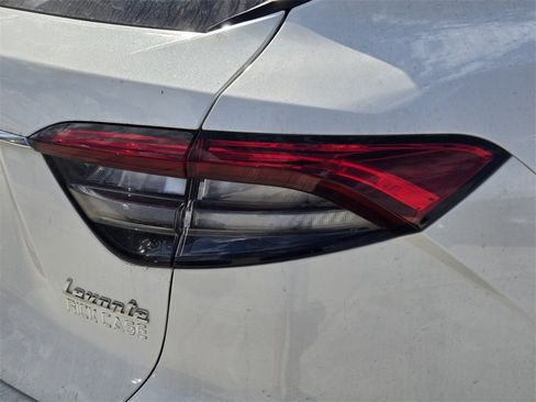 Used 2022 Maserati Levante GT image 10