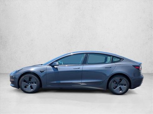 Used 2023 Tesla Model 3 Standard Range RWD image 9