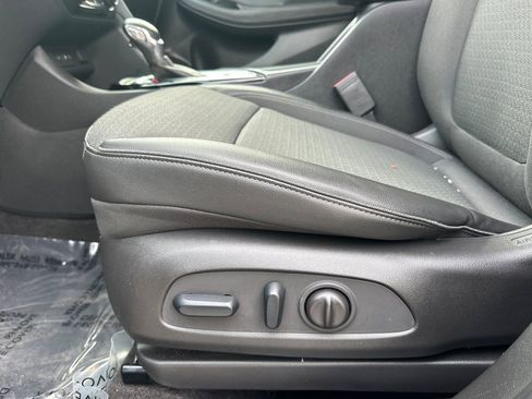 Certified 2023 Buick Encore GX Select w/ Sport Touring Package image 13