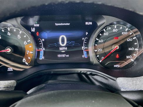 Used 2023 Jeep Compass Latitude AWD/4WD image 12