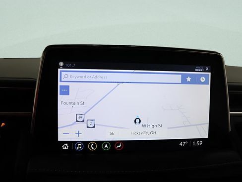 Used 2021 Chevrolet Suburban Premier AWD/4WD image 15