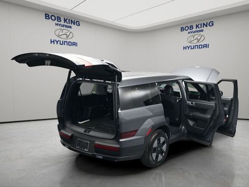 New 2026 Hyundai Santa Fe SE FWD image 17