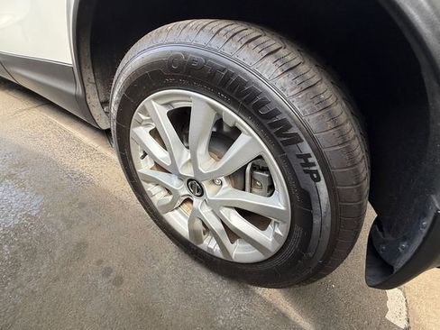 Used 2021 Nissan Rogue Sport SV image 7