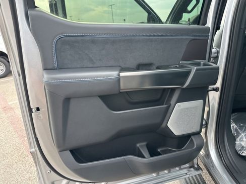 New 2025 Ford F150 Platinum w/ Equipment Group 702A High image 40