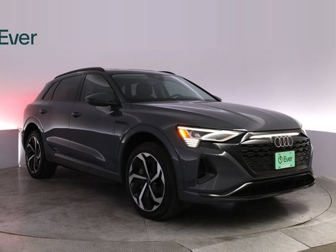 Used 2024 Audi Q8 e-tron Prestige w/ Prestige Package AWD/4WD image 13