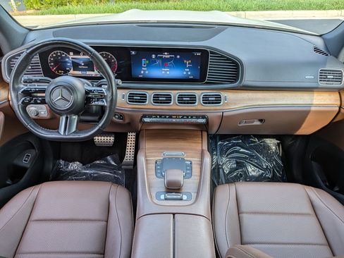 Certified 2024 Mercedes-Benz GLS 450 4MATIC w/ AMG Line Exterior image 31