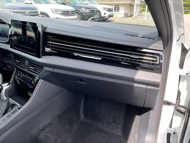 Certified 2025 Volkswagen Jetta Sport FWD image 22