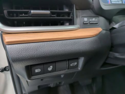 Used 2024 Toyota Grand Highlander Limited image 21