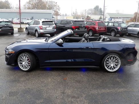 Used 2018 Ford Mustang Premium w/ Equipment Group 201A image 17