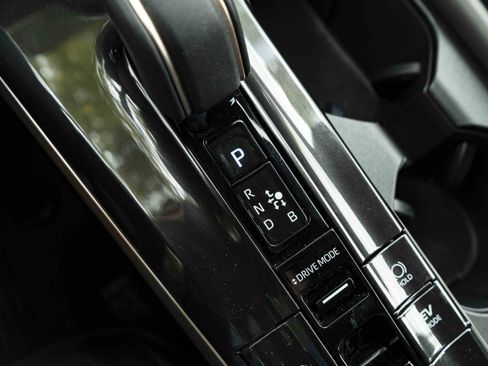 Used 2026 Toyota Crown AWD/4WD image 29