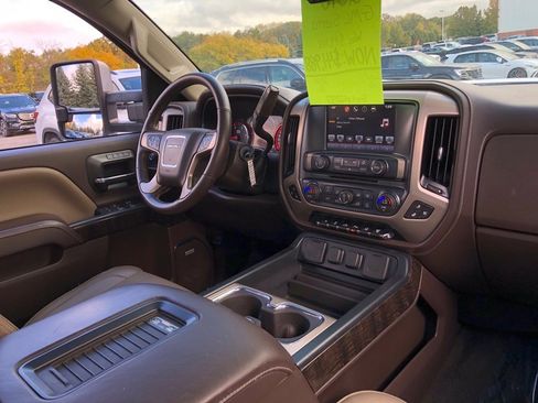 Used 2016 GMC Sierra 2500 Denali w/ Duramax Plus Package image 19