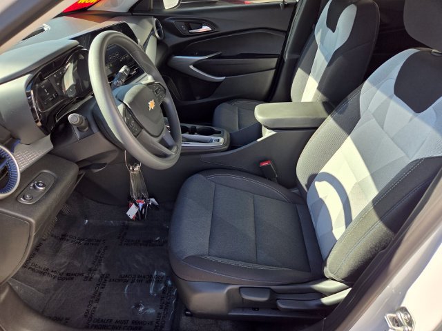 Certified 2026 Chevrolet Trax LS FWD image 9