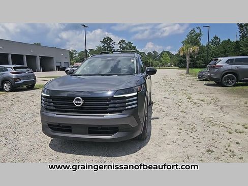 Used 2026 Nissan Kicks SV w/ SV Premium Package AWD/4WD image 32