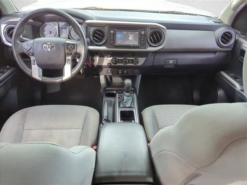 Used 2018 Toyota Tacoma SR5 image 25