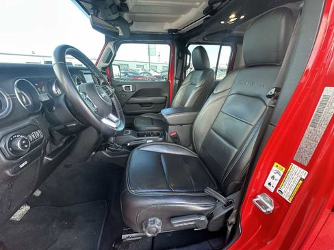 Certified 2020 Jeep Gladiator Overland image 13