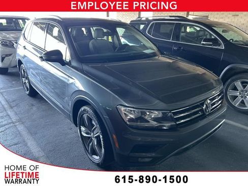 Used 2020 Volkswagen Tiguan SEL FWD image 1