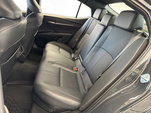 Used 2026 Toyota Camry XSE FWD image 36