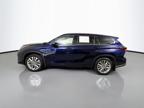 Used 2026 Toyota Highlander Platinum AWD/4WD image 9