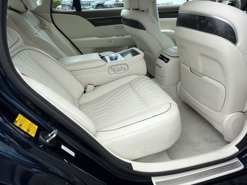 Used 2025 Genesis G90 3.5T AWD/4WD image 15